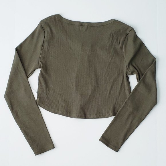 FULL CIRCLE TRENDS Crop Top - Picture 3 of 7